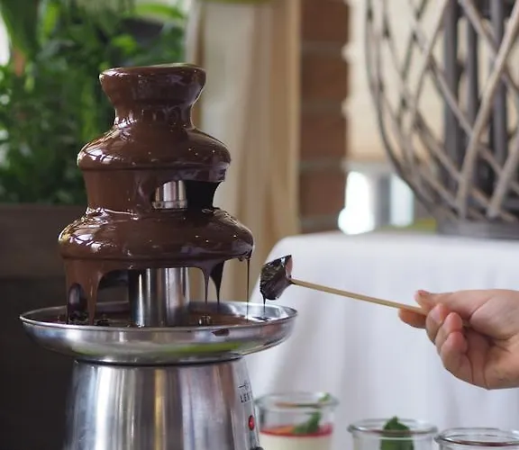 Akazienhof & Brauhaus Гостевой дом Кёльн